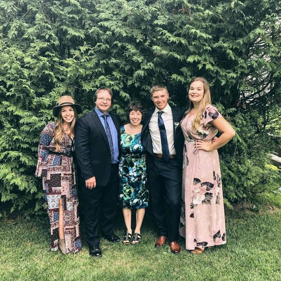 Meet your Posher, Emily - Picture 1 of 1